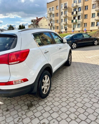 Kia Sportage cena 50900 przebieg: 202000, rok produkcji 2015 z Mława małe 106